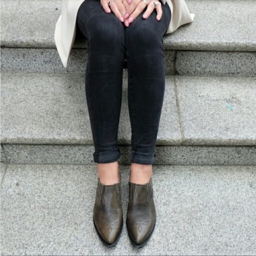 $369 Frye Billy Shootie Cognac Leather Southwestern Casual Pointed Ankle Booties - Picture 8 of 16